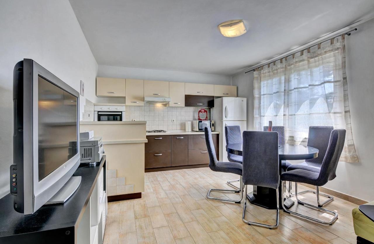 Apartament Lina Pula Zewnętrze zdjęcie
